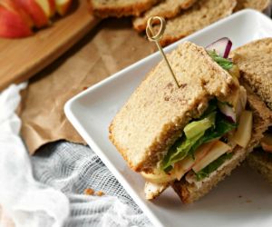 Copycat Panera Roasted Turkey and Apple Sandwich