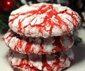 Holly Crinkle Cookie Recipe