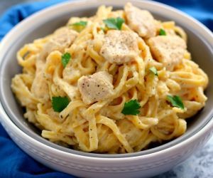 One Pan Chicken Fettuccine Alfredo