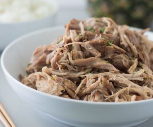 Easy Slow Cooker Kalua Pig