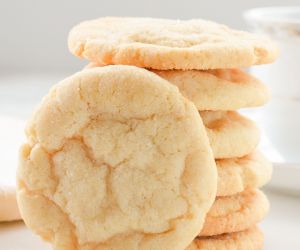 Soft and Chewy Sugar Cookie Recipe