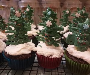 Christmas Tree Cupcakes