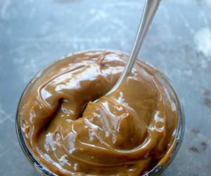 Easy Caramel (Dulce de Leche)