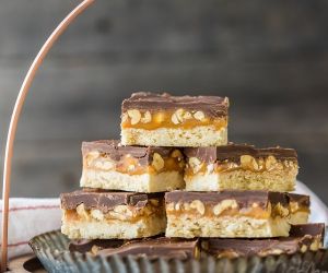 Snickers Cookie Bars