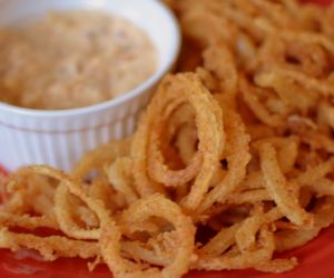 Onion Straws with Chipotle Aioli