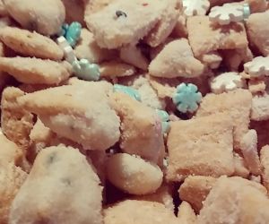 Disney Frozen Christmas Puppy Chow