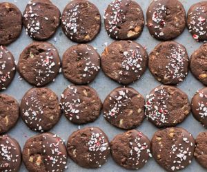 Chocolate Mint Shortbread Cookies