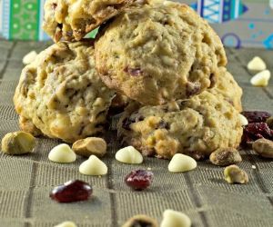 Oatmeal Cranberry Cookies with White Chocolate & Pistachios