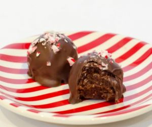 4 Ingredient Candy Cane Truffles