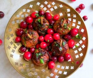 Sweet n Spicy Meatballs with Cranberries