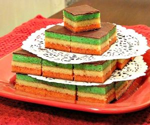 Classic Rainbow Cookies