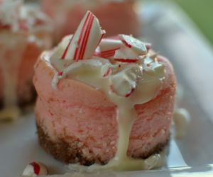 Mini Peppermint Cheesecakes