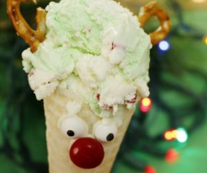 Cute Rudolph The Red-Nosed Reindeer Waffle Cone Treat Idea