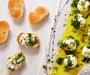 MARINATED GOATS CHEESE BALLS