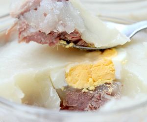 Aspic recipe with pork meat and eggs
