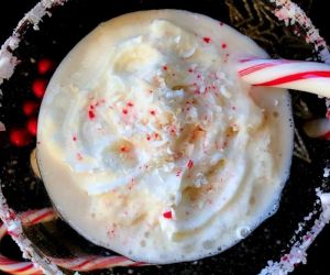 http://www.easycookingwithmolly.com/2015/12/best-white-chocolate-christmas-martini/
