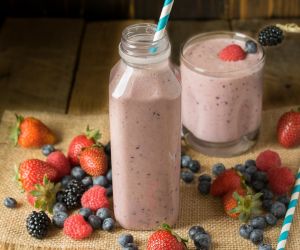 Berry healthy smoothie