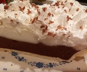 Hawaii Chocolate Haupia Pie