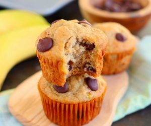 Banana Chocolate Chip Muffins