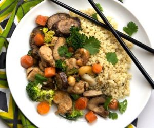 {LIGHTER} PF CHANGS CASHEW CHICKEN WITH COCONUT QUINOA