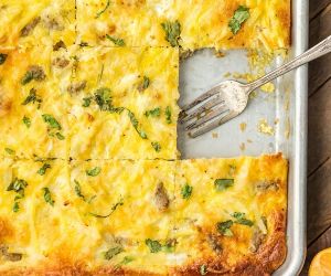 Sheet Pan Breakfast Pizza