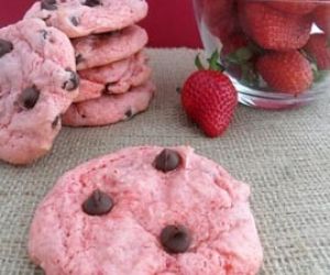 Cake Mix Strawberry Chocolate Chip Cookies