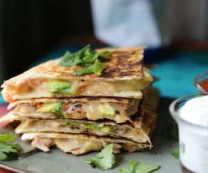 EASY CHICKEN & AVOCADO QUESADILLAS