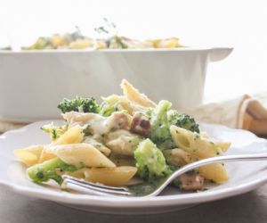 Creamy Broccoli Bacon Pasta Casserole