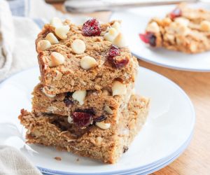 Gluten-Free Quinoa Breakfast Bars