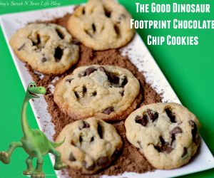 The Good Dinosaur Footprint Chocolate Chip Cookies