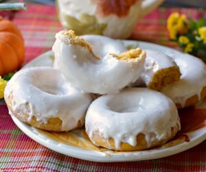 Baked Buttermilk Pumpkin Donuts