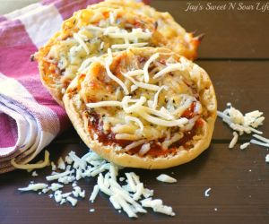 English Muffin Pizza