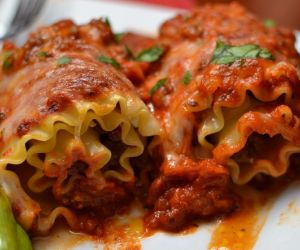 Sausage & Triple Cheese Lasagna Roll Ups