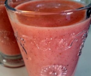 Fruity Smoothie and a Giveaway!