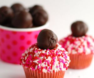 Cookie Truffle Cupcakes