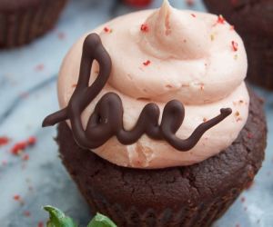 Paleo Chocolate Cupcakes with a Strawberry Buttercream
