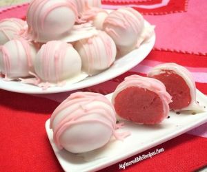 Strawberry Cheesecake Truffles!