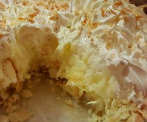 Easy Old Fashioned Coconut Cream Pie!