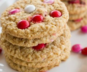 Valentine M&M Oatmeal Cookies