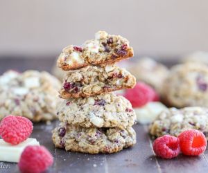 Raspberry White Chocolate Oatmeal Cookies