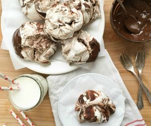 Chocolate Swirl Meringue Cookies