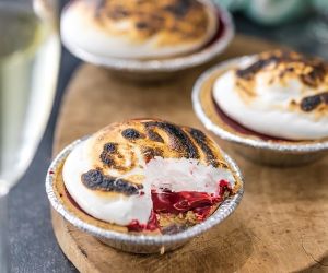 Mini Red Velvet S'more Tarts