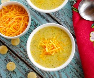 Broccoli Sharp Cheddar Chowder