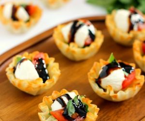 Caprese Cups