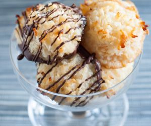 Gluten Free Coconut Macaroons