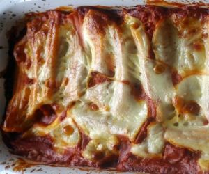 Slow Cooker Four Cheese Manicotti