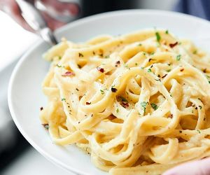 Healthy Alfredo Sauce