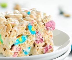 Lucky Charms Marshmallow Treats