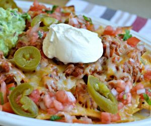 Homemade Chili Con Carne Nachos