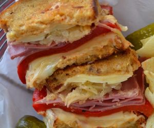 Roasted Red Pepper Reuben